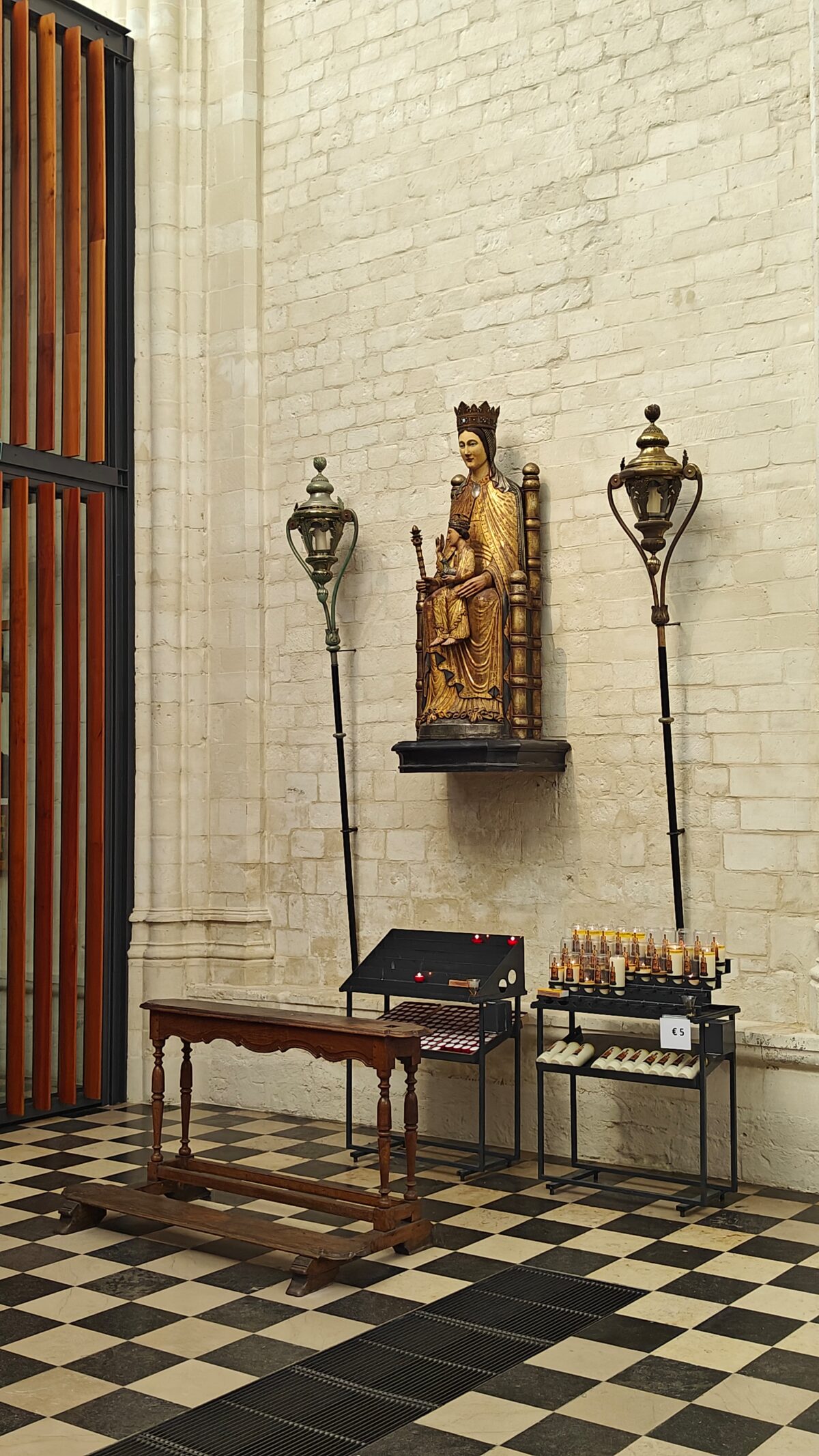 6-3 Sedes Sapientiae - ruimere foto